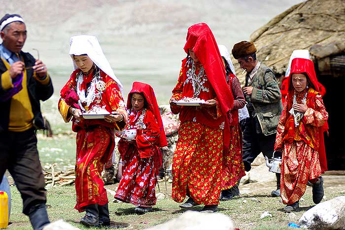 Afganistan-kirgiskie-kobiety