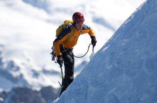 Dani Arnold podczas solówki na Eigerze