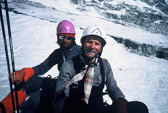 Andrzej Heinrich i Jerzy Kukuczka po powrocie ze szczytu Cho Oyu w 1985 roku