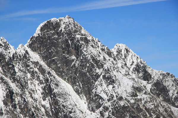 lomnica z zachodnia sciana fot z slawkowskiego szczytu