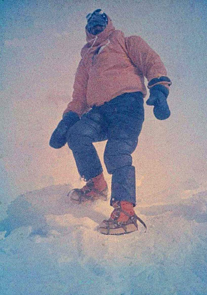 Krzysztof Wielicki na szczycie Everestu