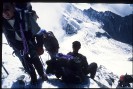 Podejście pod schronisko Gouter. W dole Glacier de Bionnassay